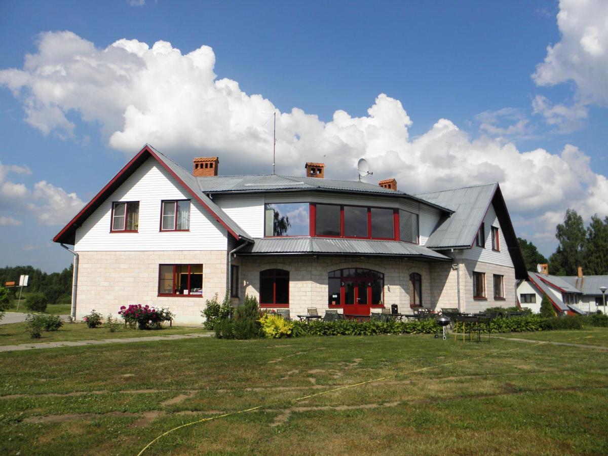 Radi Hotel Broceni Exterior photo